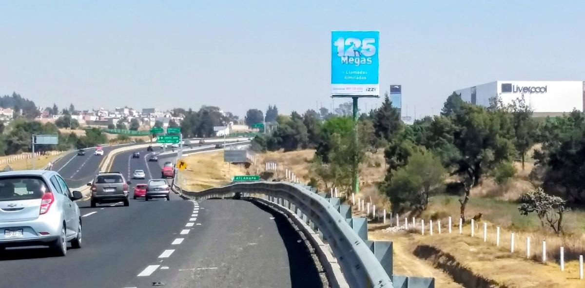 Espectacular TLX-C en Libramiento Tlaxcala km 7, acceso a Galerías Tlaxcala, Tlaxcala