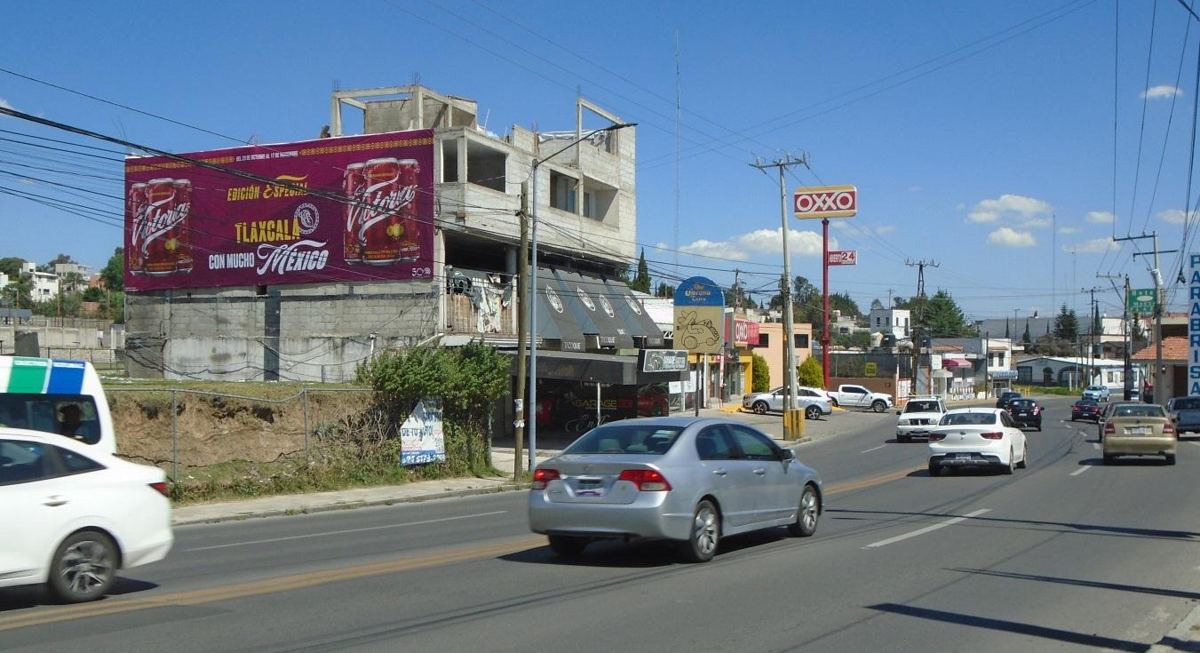 Espectacular TLX-D en Carr. Ocotlán–Santa Ana, a una calle de Soriana Ocotlán, Tlaxcala