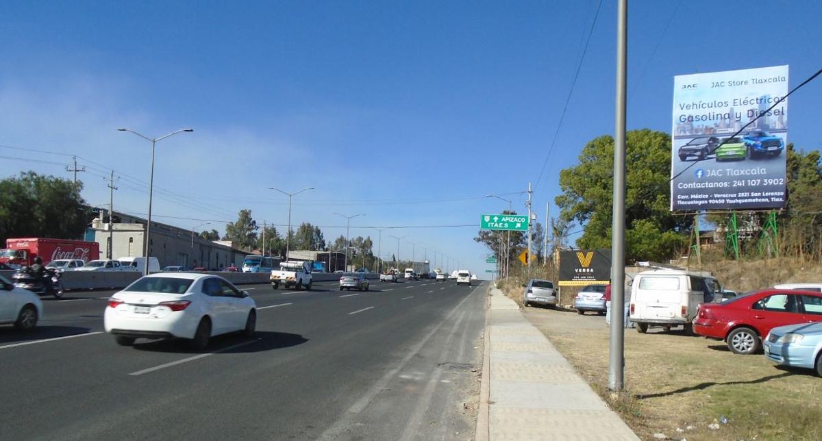 Espectacular TLX-F en Carr. Tlaxcala–Apizaco, zona de hospitales, Tlaxcala